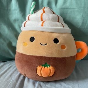 Paislynn the Squishmallow (pumpkin frap)